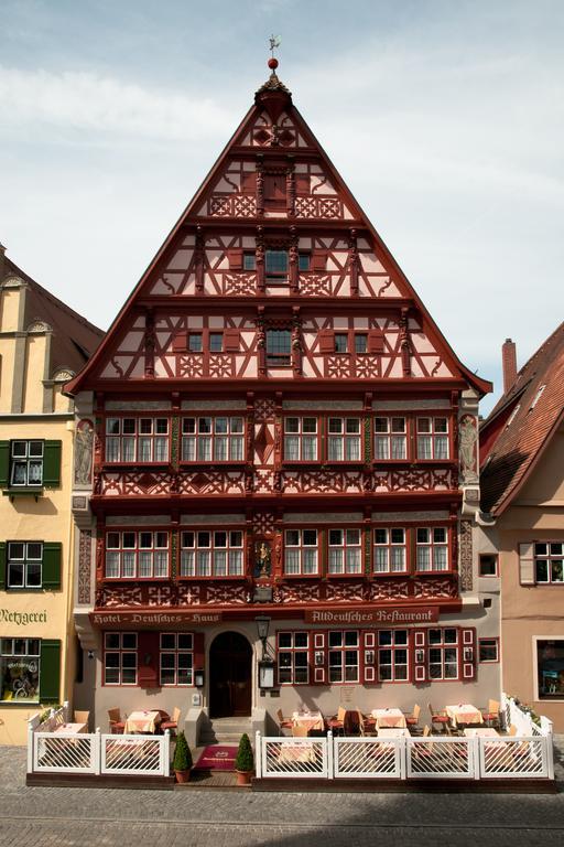 Hotel Deutsches Haus Dinkelsbühl Exterior foto